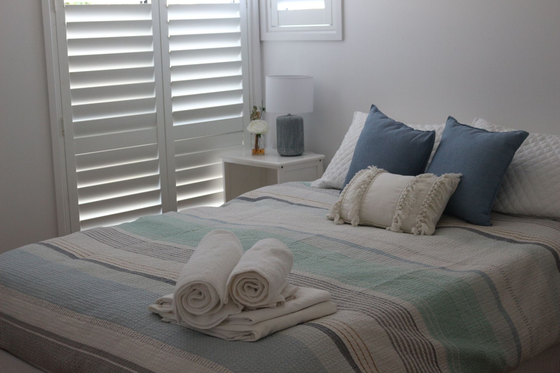 5 bedrooms, iron/ironing board, free WiFi, bed sheets