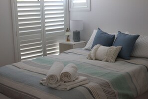 5 chambres, fer et planche à repasser, Wi-Fi gratuit, draps fournis