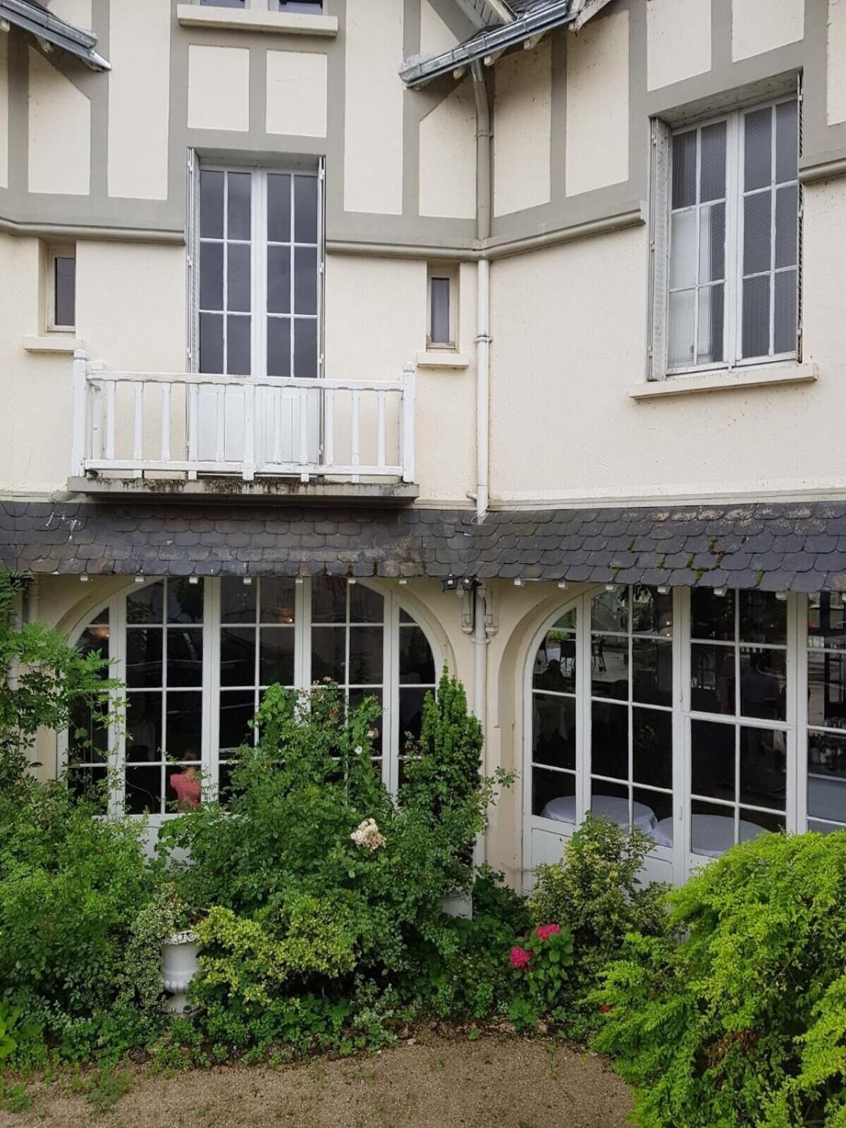 Photo - Hotel Restaurant Pavillon Bleu