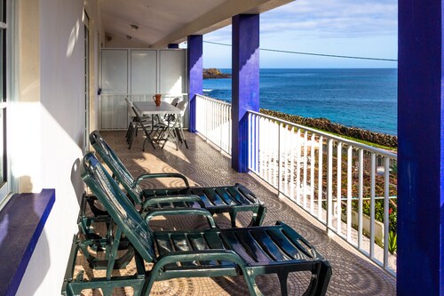 Porto Martins Bay Apartments - B Apt (AL). vacances mer dans la zone de baignade.