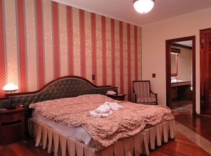 Quarto Luxo Triplo | Minibar og wi-fi (inkludert)