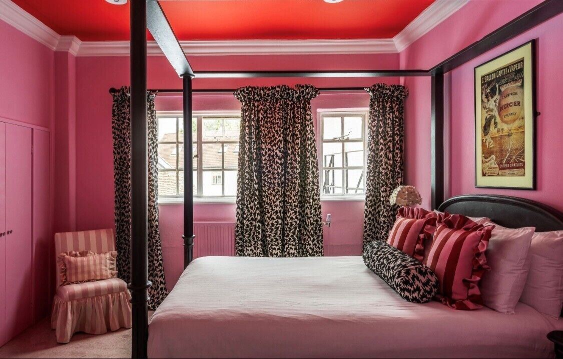 Premier Double Room (Four Poster Bed) | Egyptian cotton sheets, desk, cribs/infant beds, rollaway beds