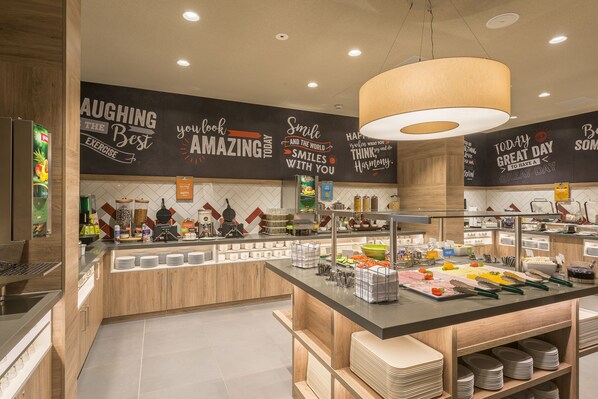Free daily buffet breakfast 