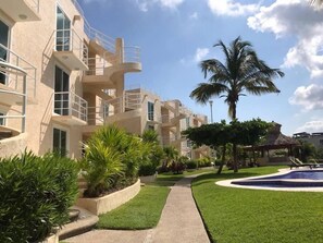 Family Condo, 2 Bedrooms | Courtyard view