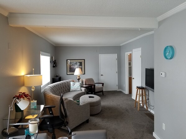 Traditional-Haus, 3 Schlafzimmer | Wohnbereich | Flachbildfernseher, Netflix, DVD-Player