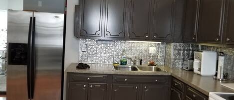 Rumah Tradisional, 3 kamar tidur | Dapur pribadi | Lemari es besar, microwave, oven, dan kompor