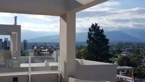 Bañera de hidromasaje al aire libre
