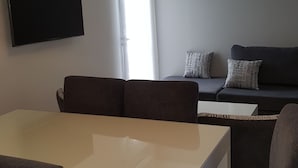 Comfort Apartment, 2 Bedrooms | In-room dining - Santa Fe Apartment (Salta)