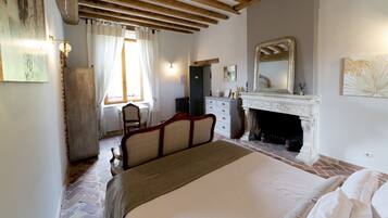 Premium bedding, minibar, desk, rollaway beds