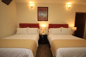 In-room safe, desk, iron/ironing board, free cribs/infant beds - Hotel Boutique Ponciano (Guanajuato)