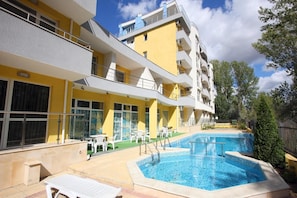 Utomhuspool