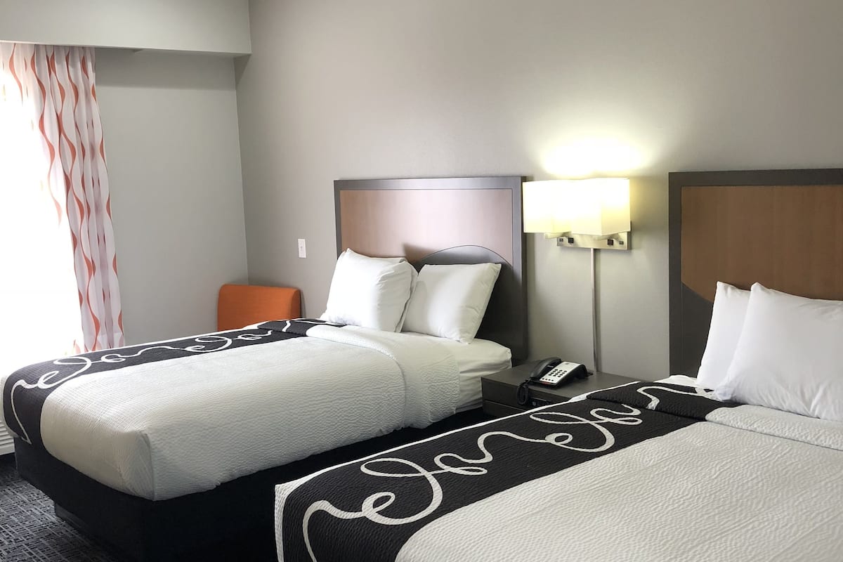 room, 2 queen beds, non smoking | premium bedding, desk, free wifi, bed sheets