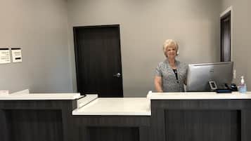 Mostrador para check-in y check-out