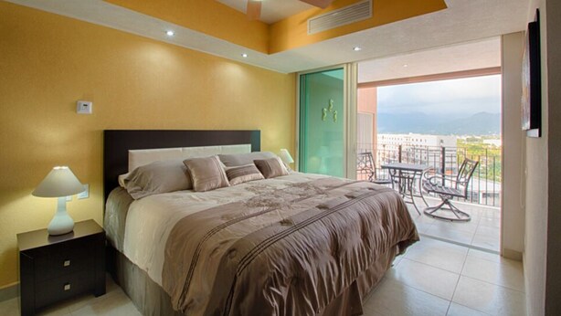 Condo - Beachfront Condo at Grand Venetian (Puerto Vallarta)