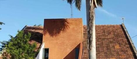 Majoituspaikan julkisivu