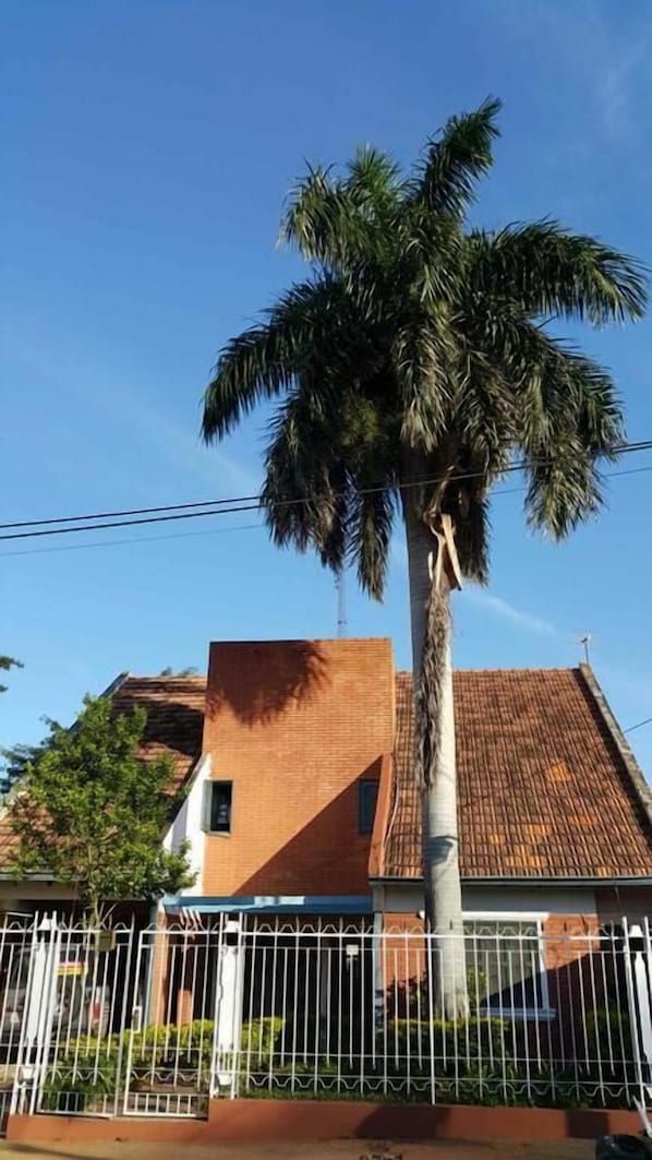 واجهة المنشأة