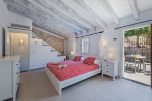 2 chambres, fer et planche à repasser, Wi-Fi gratuit, draps fournis