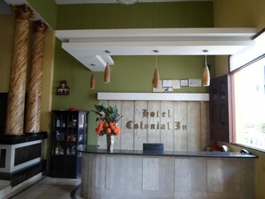Reception - Hotel Colonial Inn (Barranquilla)