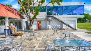 Outdoor dining - Hotel Club Campestre (Rivera)