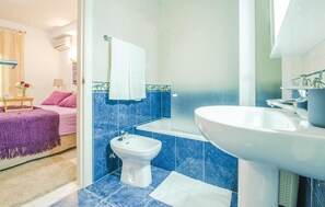Bathtub