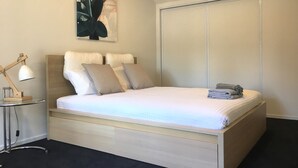 1 Bedroom - Located above a commercial space with central opened staircase that lead to it - Number 1 - Chic Inner City Rooms (Christchurch)