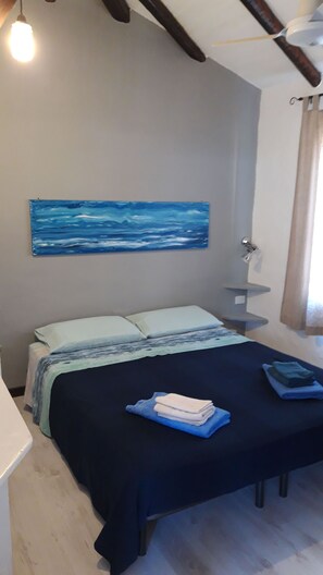 2 bedrooms, in-room safe, iron/ironing board, WiFi - DELICIOUS HOUSE COMPLETELY RENOVATED  (Punta Molara)
