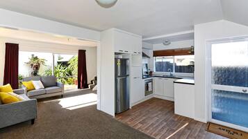 Townhome, 3 Bedrooms | Living area