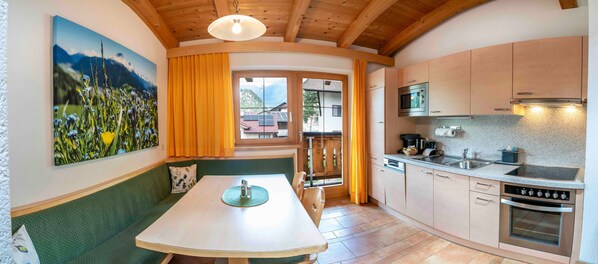 Kühlschrank, Mikrowelle