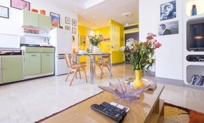 Comfort Studio, 1 Bedroom | Private kitchen