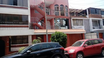 Bagian depan properti