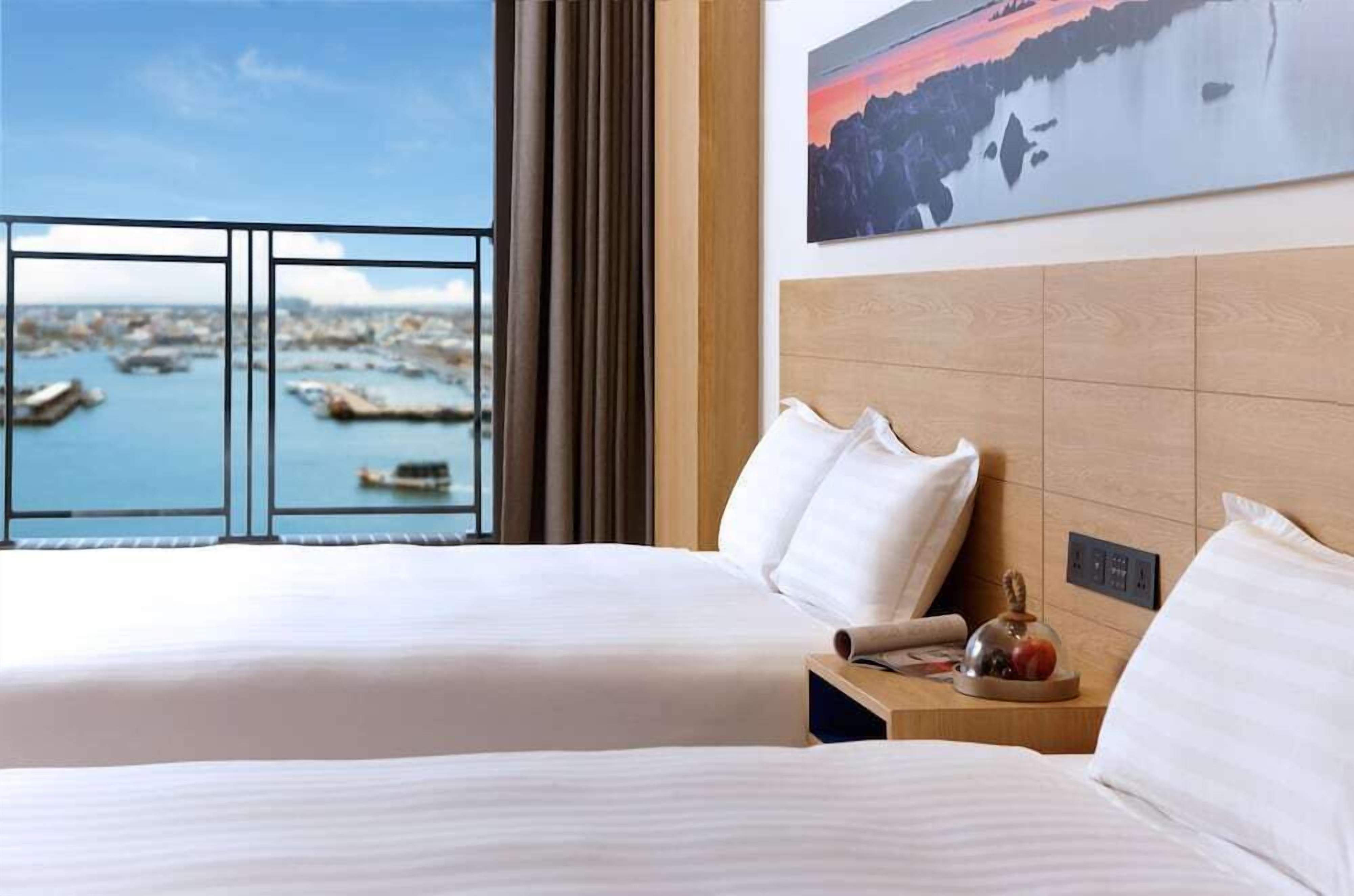 1 bedroom, premium bedding, down duvets, in-room safe