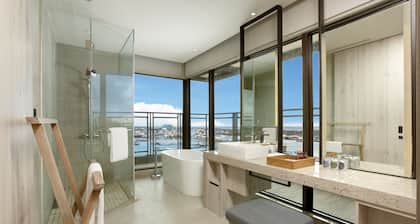 Discovery Hotel