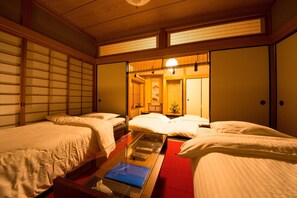 Casa básica (Japanese Style) | 5 habitaciones, tabla de planchar con plancha y wifi gratis 