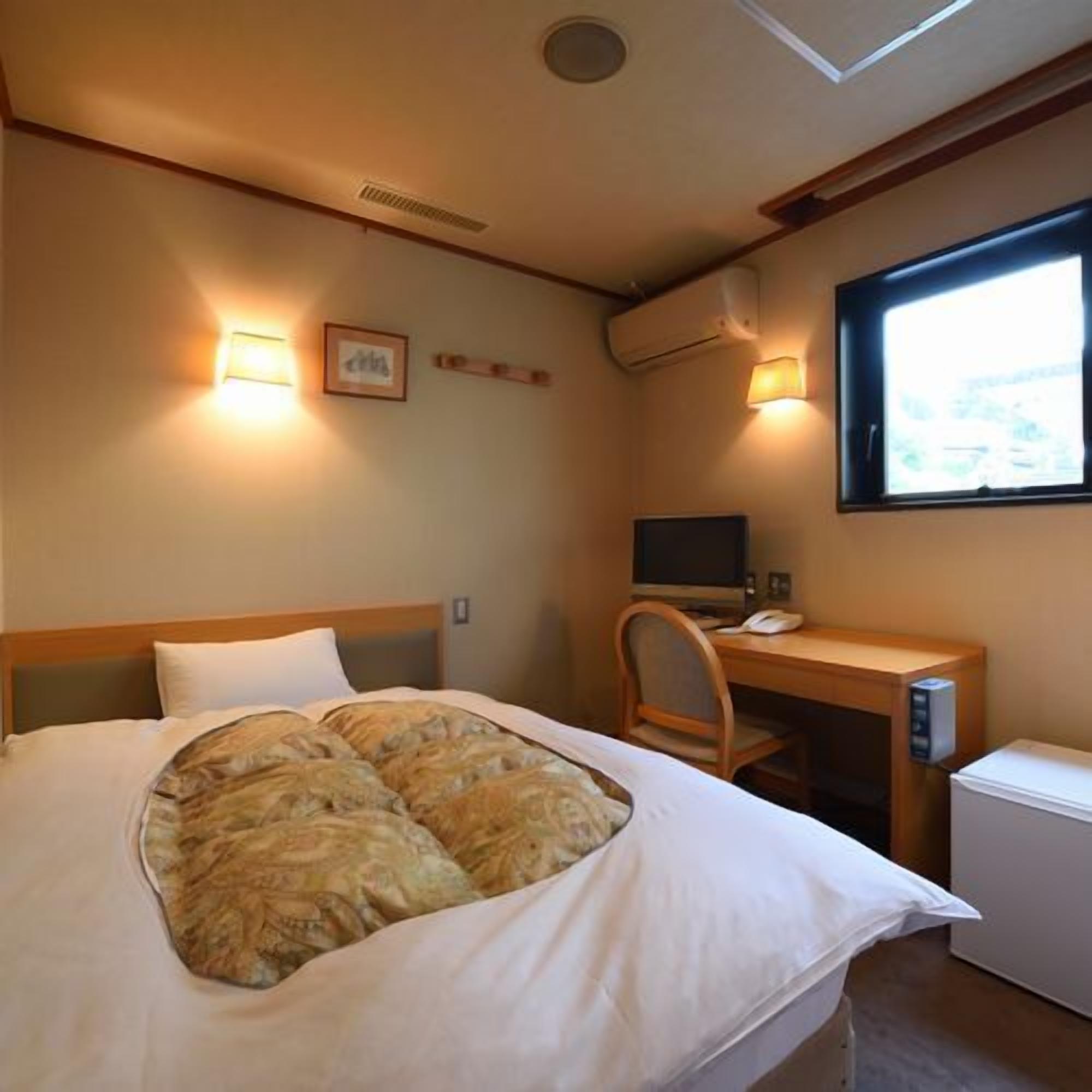 In-room safe, desk, free WiFi, bed sheets