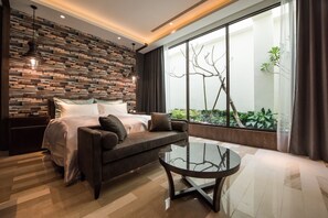 Down duvets, free minibar, desk, blackout curtains - Green Palm (Yuanlin)