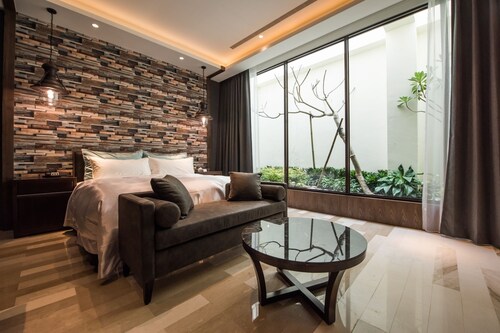 Green Palm