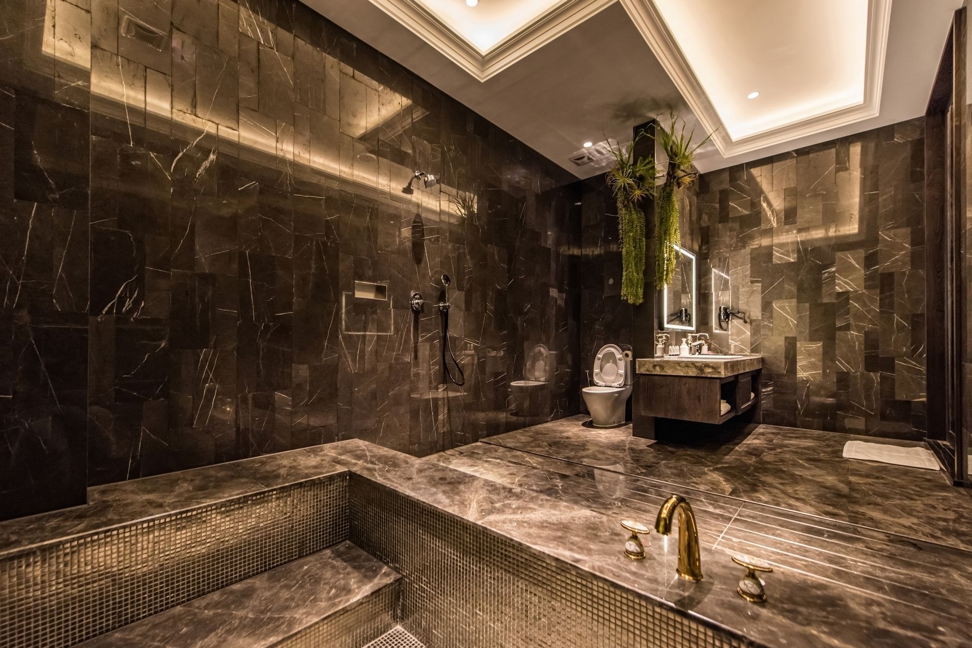 deep-soaking bathtub