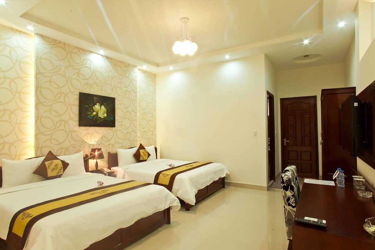 Minibar, desk, blackout curtains, free WiFi