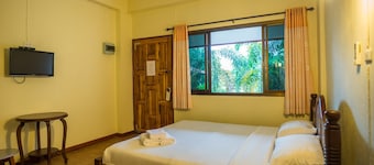 Chiang Kham Tilue Resort