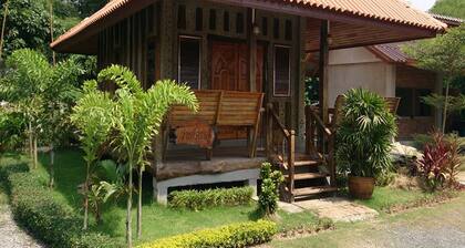 Chiang Kham Tilue Resort