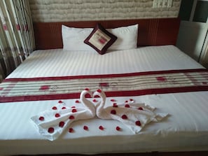 Minibar, desk, free WiFi - Huu Nguyen Hotel (Da Nang)