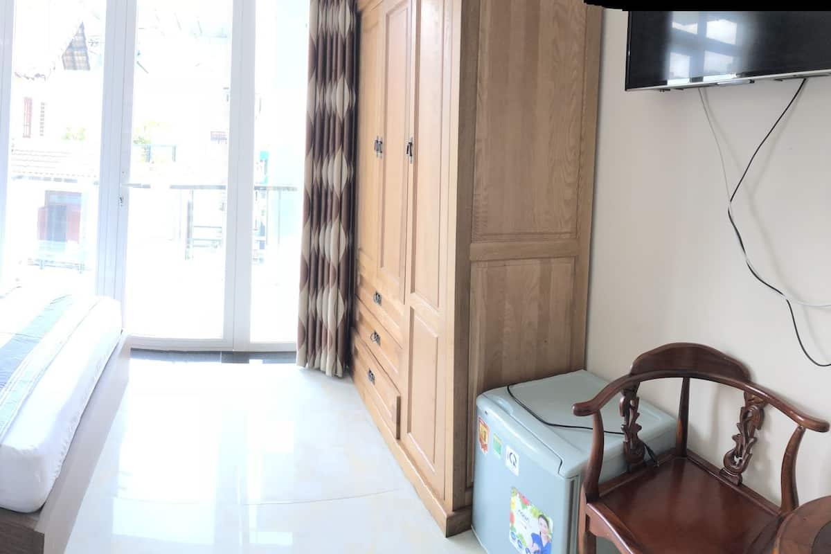 Minibar, bàn, truy cập Internet không dây miễn phí 