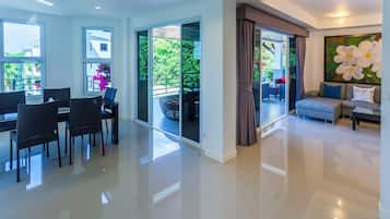 Apartment with Terrace | Comedor