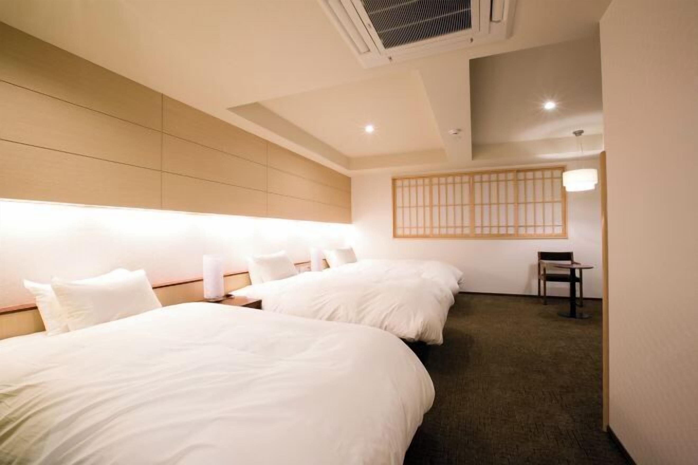 Premium bedding, down comforters, pillowtop beds, individually decorated