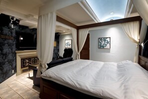 Double Room, 1 King Bed, Non Smoking - Hotel Valentine Togo - Adults Only (Togo)