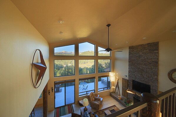 TV, fireplace, DVD player, ping pong