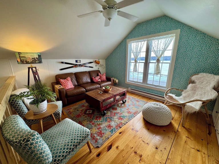 Scandi-inspired Loft - Historic - Waterfront - Pet Friendly - Open Year Around - Wisconsin
