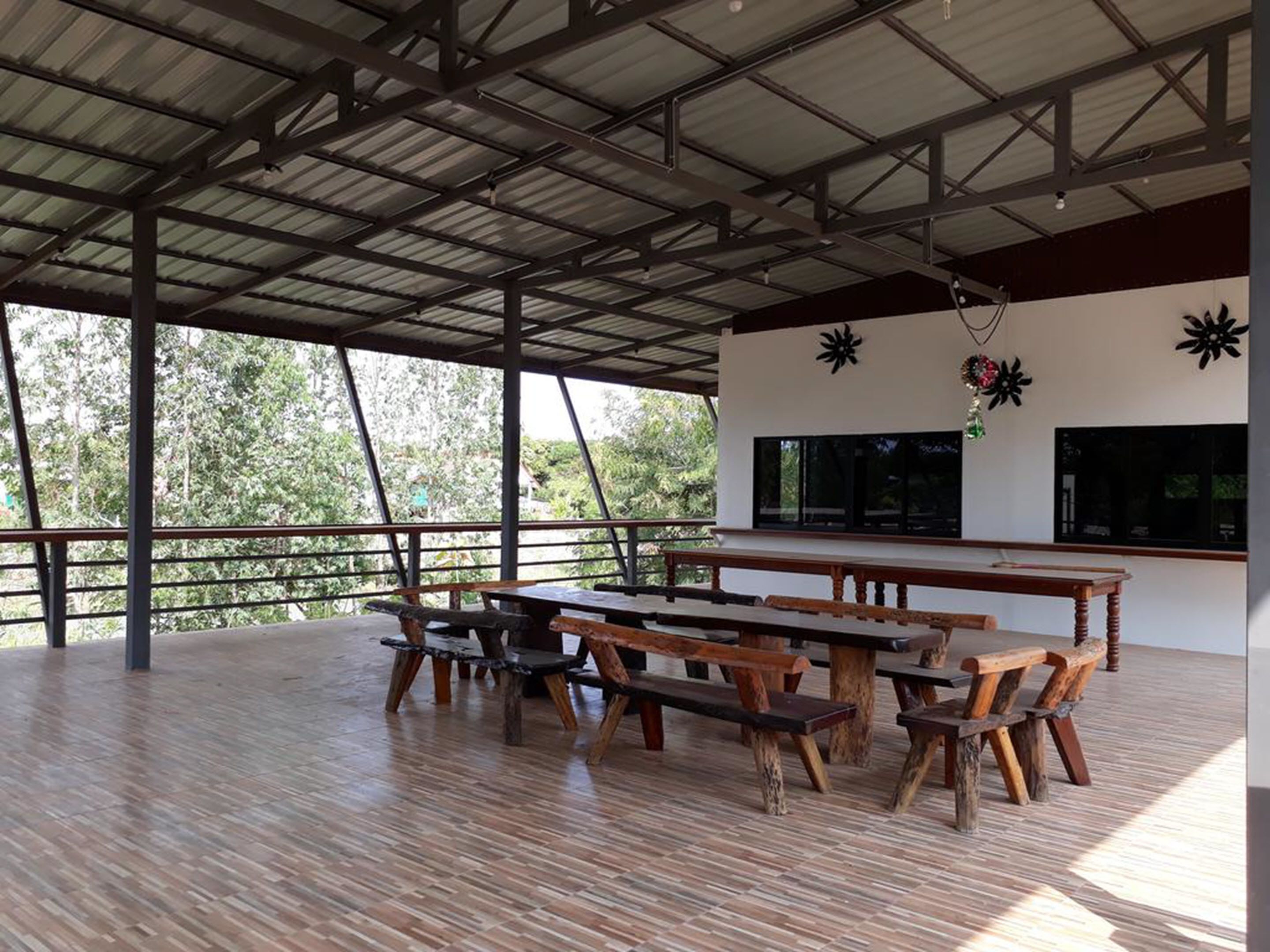 ลานระเบียง/นอกชาน