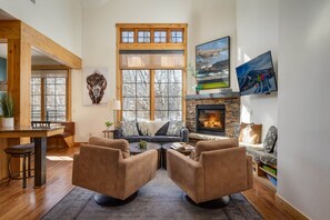 Flat-screen TV, fireplace, DVD player - Alpen Glow Row House 6 | Pet Friendly | Downtown Steamboat (Steamboat Springs)