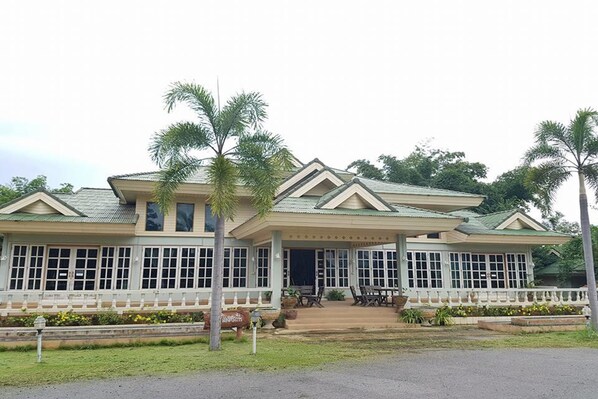 Framhlið gististaðar